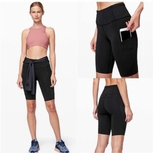 Lululemon Fast And Free Short 10" *Non-Reflective
Black women’s size 4